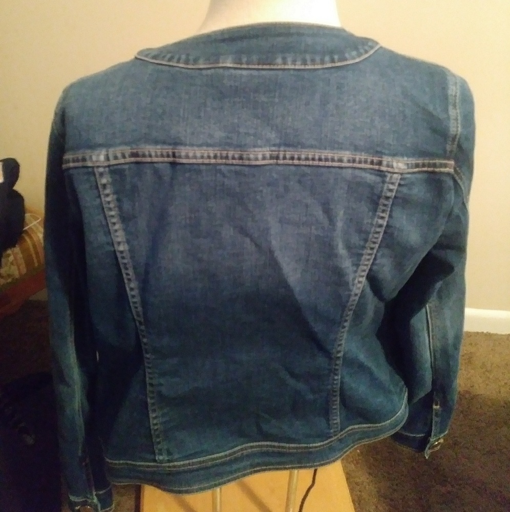 Jacket - Picture 2 of 2